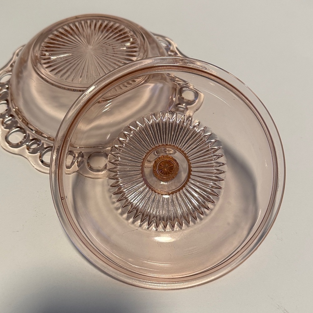 Anchor Hocking Old Colony Open Lace Pink Glass Covered Butter Dish - Picture 4 of 4